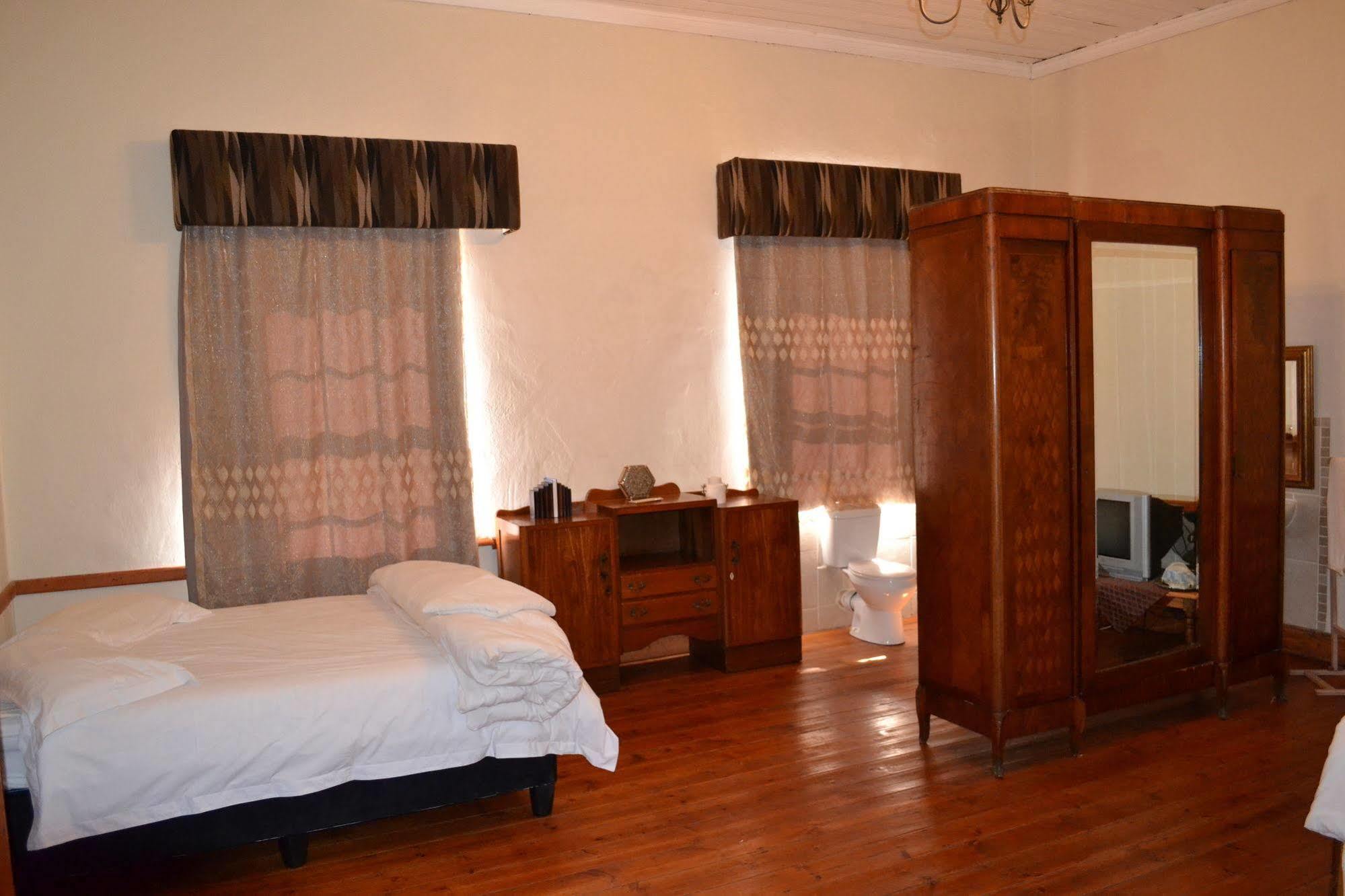 Schulteheim Hotel Uniondale  Bagian luar foto