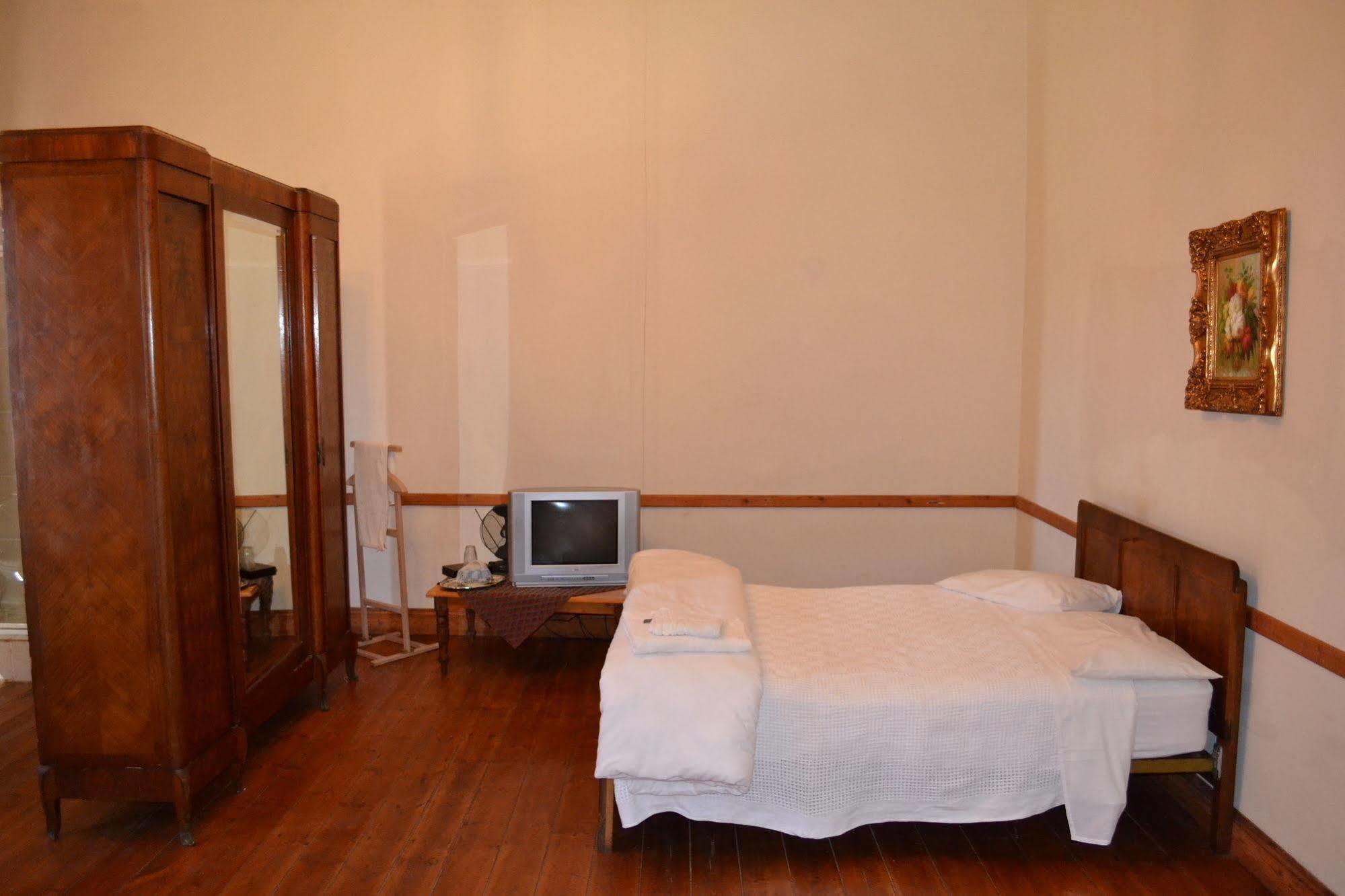 Schulteheim Hotel Uniondale  Bagian luar foto